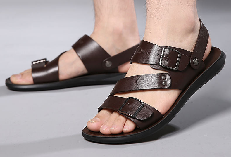 Nieuwe leren strandsandalen voor heren