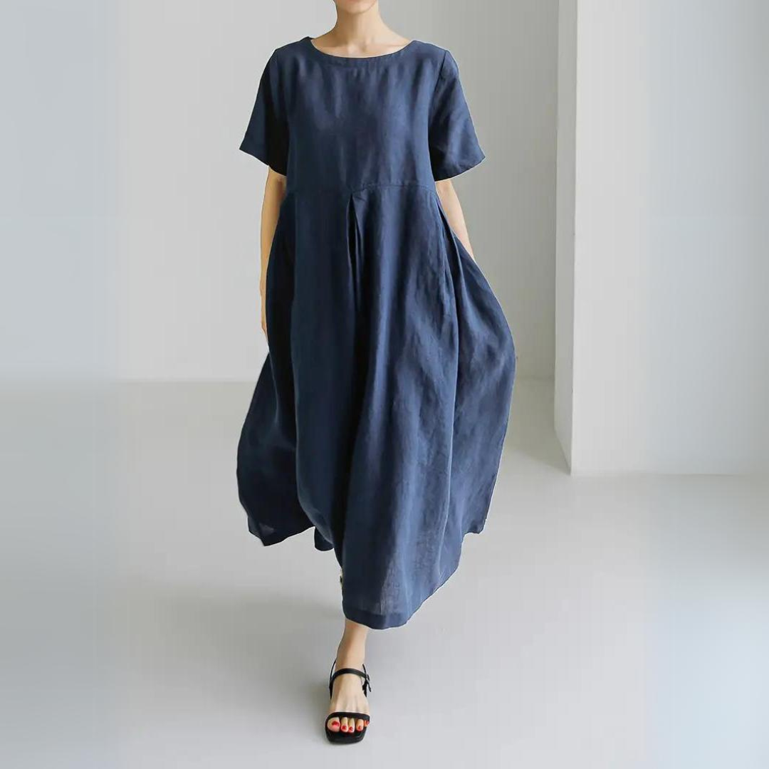 Aspen - Relaxed Crew Neck Dress